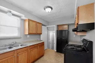 1568 Oakwood Ave, Columbus, OH 43207 - Photo 10