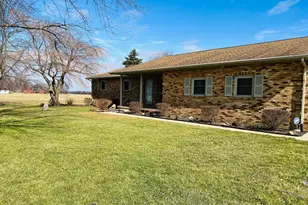 1879 Simpson Rd, London, OH 43140 - Photo 2