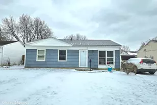 607 Easy St, Marion, OH 43302 - Photo 1