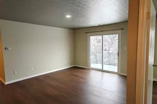 1540 Slade Ave, Columbus, OH 43235 - Photo 4