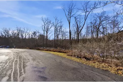 2750 Lauffer Ravines Drive, Columbus, OH 43231 - Photo 8