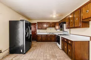 3434 Latonia Rd, Columbus, OH 43232 - Photo 10