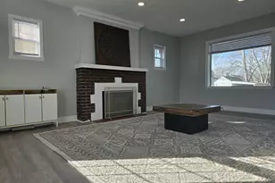 2195 Dresden St, Columbus, OH 43211 - Photo 10