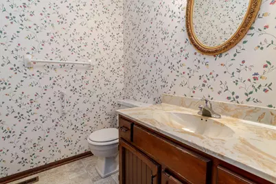 1685 Becket Avenue, Columbus, OH 43235 - Photo 18