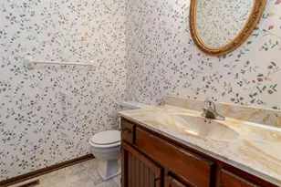 1685 Becket Ave, Columbus, OH 43235 - Photo 18