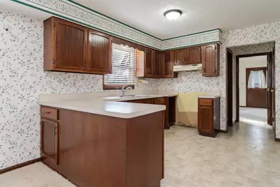 1685 Becket Avenue, Columbus, OH 43235 - Photo 8