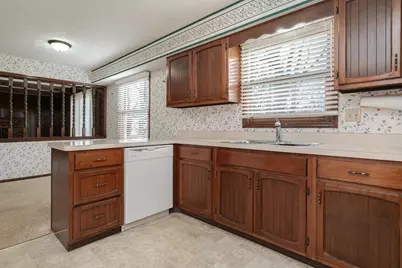 1685 Becket Avenue, Columbus, OH 43235 - Photo 10