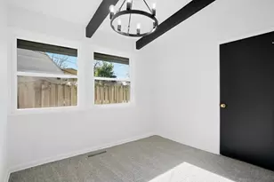 4701 Janis Dr, Columbus, OH 43227 - Photo 32