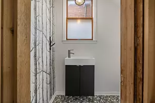 316 W 3rd Ave, Columbus, OH 43201 - Photo 6