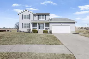 239 Peters Run Ct, Commercial Point, OH 43116 - Photo 2