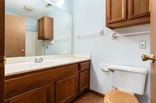 5885 Beechcroft Rd, Columbus, OH 43229 - Photo 20