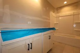 358 Oakmont Dr, Commercial Point, OH 43116 - Photo 10