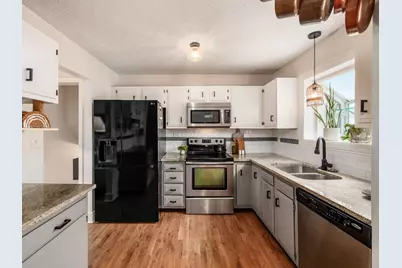 3691 Cannongate Drive, Columbus, OH 43228 - Photo 14