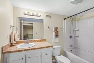 925 Kinnear Rd, Columbus, OH 43212 - Photo 26