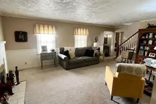 825 Lincoln Dr, Washington Court House, OH 43160 - Photo 4