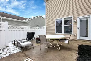 4642 Snowy Meadow Dr, Grove City, OH 43123 - Photo 18