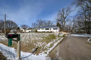 1900 Somerlot Hoffman Rd W, Marion, OH 43302 - Photo 2
