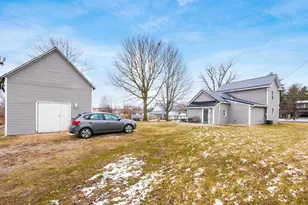 24 Main St, Bloomingburg, OH 43106 - Photo 36