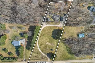 2161 Stacy Ln, Zanesville, OH 43701 - Photo 2