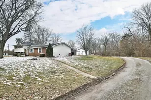 4677 Harrisburg Pike, Grove City, OH 43123 - Photo 2