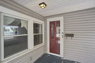 121 W Lincoln Ave, Bellefontaine, OH 43311 - Photo 10