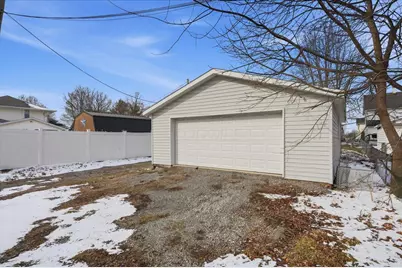121 W Lincoln Avenue, Bellefontaine, OH 43311 - Photo 48