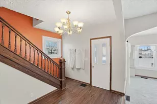 121 W Lincoln Ave, Bellefontaine, OH 43311 - Photo 12