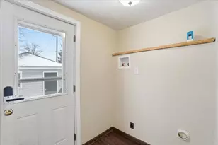 121 W Lincoln Ave, Bellefontaine, OH 43311 - Photo 26