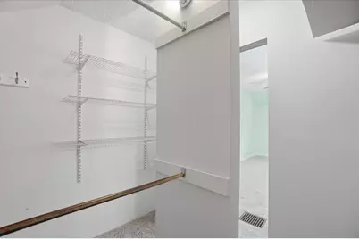 121 W Lincoln Avenue, Bellefontaine, OH 43311 - Photo 32