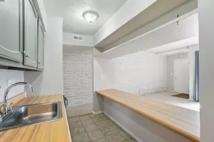 736 Worthington Forest Pl, Columbus, OH 43229 - Photo 14