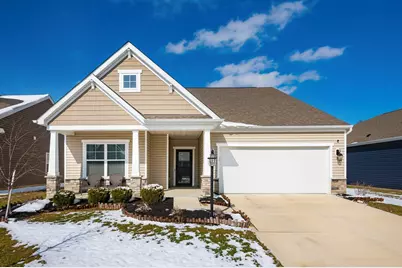 521 Curry Drive, Pataskala, OH 43062 - Photo 1