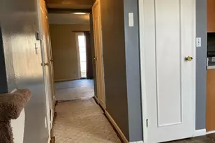 129 Beacon Run W, Columbus, OH 43228 - Photo 4