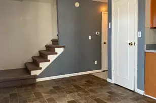 129 Beacon Run W, Columbus, OH 43228 - Photo 2