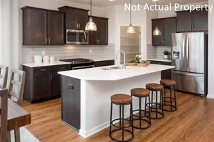 2036 Mirtillo Dr, Hilliard, OH 43026 - Photo 4