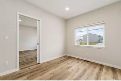 180 Nicholas Drive, Circleville, OH 43113 - Photo 16