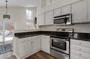 9230 Echo Hill Ct, Columbus, OH 43240 - Photo 10