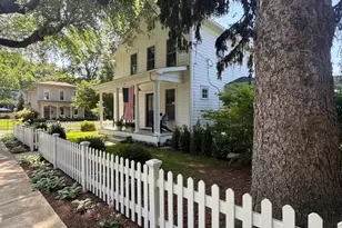 235 E Elm St, Granville, OH 43023 - Photo 2