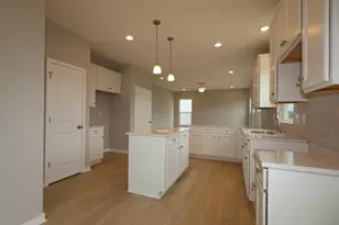 4570 Burgstaller Ct, Grove City, OH 43123 - Photo 4