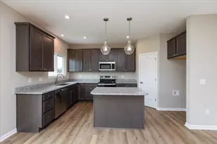 8239 Sycamore Holw Dr, Pickerington, OH 43147 - Photo 6