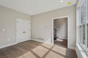 282 Dickenson St, Columbus, OH 43215 - Photo 8