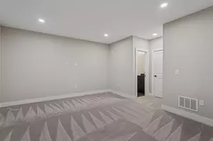 282 Dickenson St, Columbus, OH 43215 - Photo 46