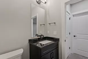 282 Dickenson St, Columbus, OH 43215 - Photo 48