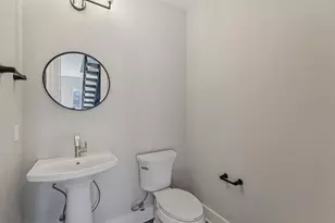 282 Dickenson St, Columbus, OH 43215 - Photo 26