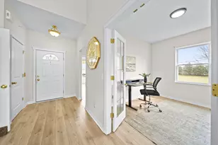 5843 Tully Cross Dr, Galloway, OH 43119 - Photo 4