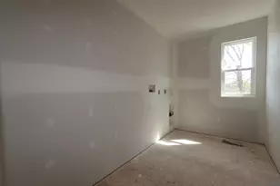 8169 Griffin Dr, Reynoldsburg, OH 43068 - Photo 10