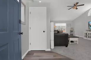 2106 Stoneside Dr, Hilliard, OH 43026 - Photo 2