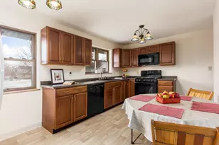 4256 Hoover Rd, Grove City, OH 43123 - Photo 12