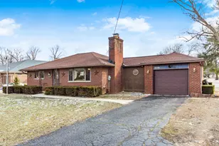 4256 Hoover Rd, Grove City, OH 43123 - Photo 2