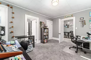 987 E Whittier St, Columbus, OH 43206 - Photo 12