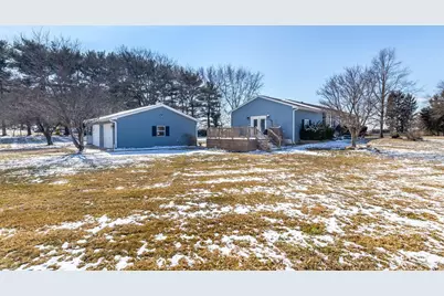 2985 Baltimore Somerset Road NE, Baltimore, OH 43105 - Photo 1